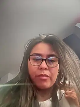 Ixchel Anaid online show from 12/18/25, 02:23