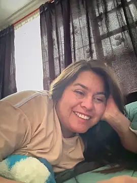 Snapshot of Ixchel_Anaid chatting on 04/19/26, 01:10 Ixchel Anaid online show from 04/19/26, 01:10