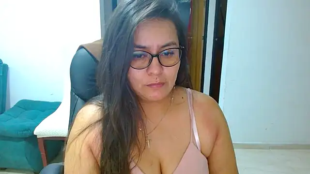 Snapshot of Ixchel_Anaid chatting on 05/24/26, 12:37 Ixchel Anaid online show from 05/24/26, 12:37