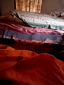 Snapshot of Nirmaana76 chatting on 10/09/25, 09:18 Nirmaana76 online show from 10/09/25, 09:18