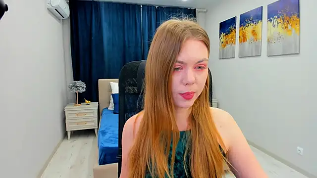 Strawberrye online show from 01/15/25, 03:33