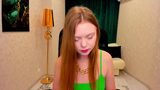 Strawberrye online show from 02/12/25, 03:40