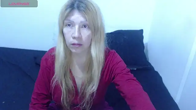 Dulce-Bella online show from 03/25/26, 08:59