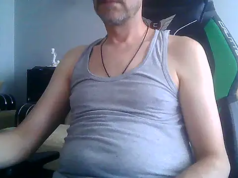 Snapshot of boran34 chatting on 06/19/26, 04:00 boran34 online show from 06/19/26, 04:00