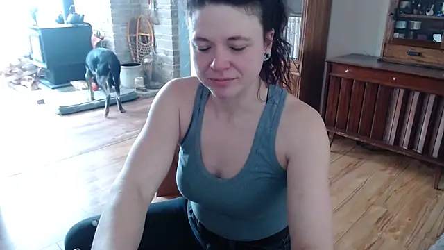 Snapshot of MarcyJones chatting on 02/13/25, 05:33 MarcyJones online show from 02/13/25, 05:33