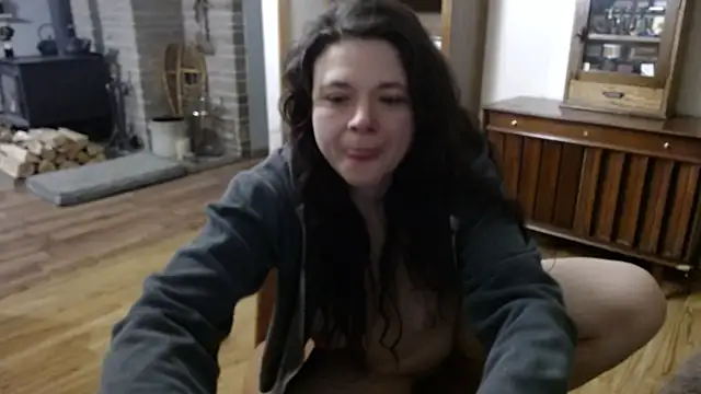 Snapshot of MarcyJones chatting on 02/16/25, 08:00 MarcyJones online show from 02/16/25, 08:00