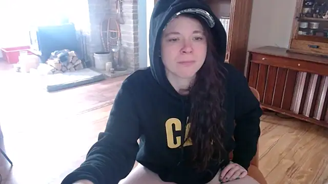 Snapshot of MarcyJones chatting on 02/18/25, 08:03 MarcyJones online show from 02/18/25, 08:03