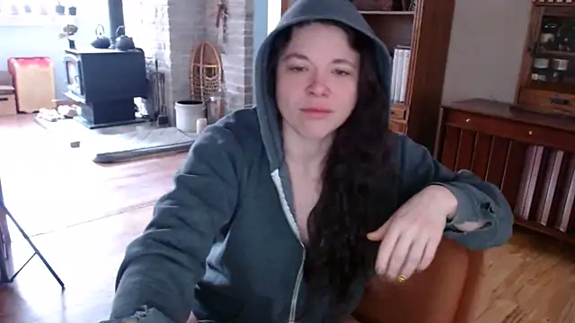 Snapshot of MarcyJones chatting on 03/01/25, 02:55 MarcyJones online show from 03/01/25, 02:55