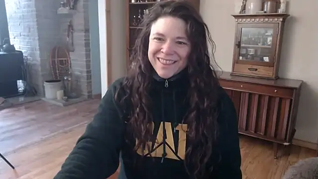 Snapshot of MarcyJones chatting on 03/22/25, 02:03 MarcyJones online show from 03/22/25, 02:03