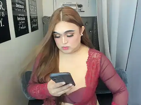 YourGirlfriendMegann online show from 01/11/26, 10:15