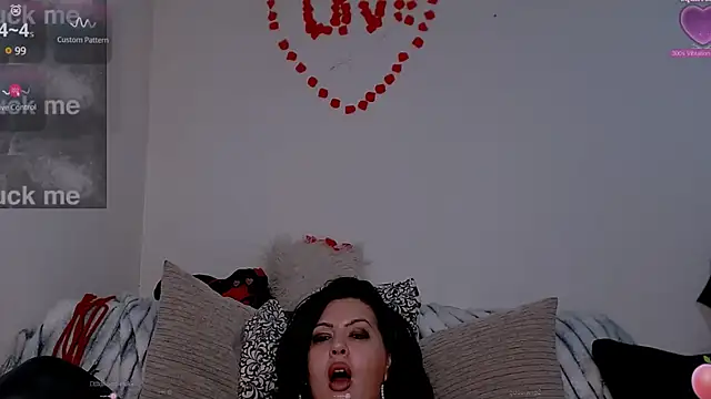 UrNaughtyGfMilf online show from 03/16/25, 08:10