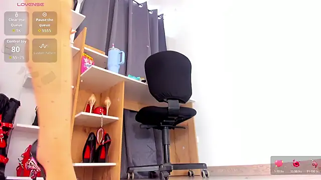 Snapshot of MIss_Kendall_ chatting on 04/11/26, 09:30 MIss Kendall online show from 04/11/26, 09:30