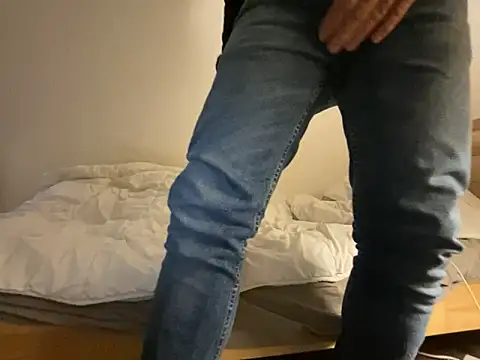 Snapshot of Goldmedall chatting on 03/15/26, 11:22 Goldmedall online show from 03/15/26, 11:22