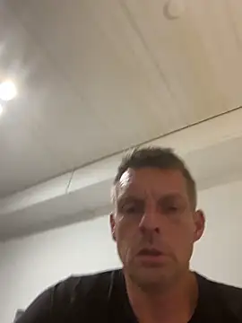 Snapshot of Goldmedall chatting on 03/31/26, 01:07 Goldmedall online show from 03/31/26, 01:07