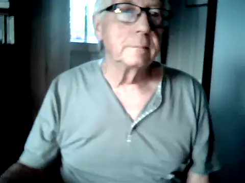 Snapshot of johnjohn622662 chatting on 07/17/26, 04:41 johnjohn622662 online show from 07/17/26, 04:41