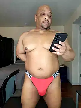 Snapshot of carmeldaddy1 chatting on 02/26/25, 06:47 carmeldaddy1 online show from 02/26/25, 06:47