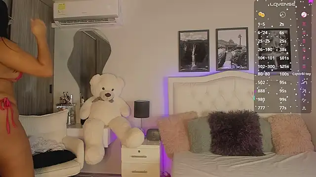 Rubyross21 online show from 02/14/25, 06:40