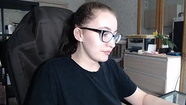 AnKey Rayah online show from 12/16/24, 02:05