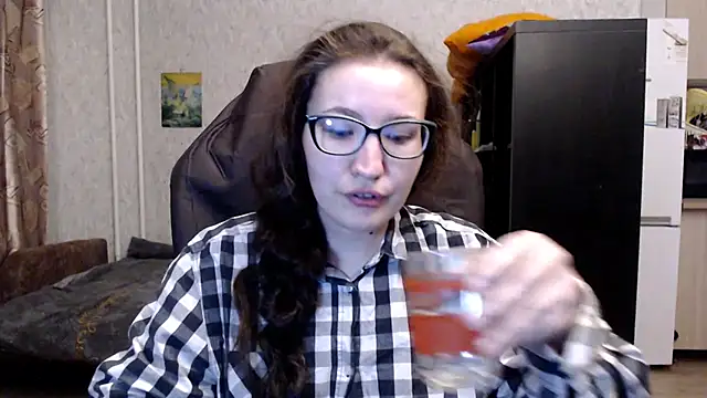 Snapshot of AnKey_Rayah chatting on 12/18/25, 11:22 AnKey Rayah online show from 12/18/25, 11:22