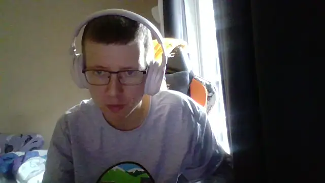 Snapshot of David250692 chatting on 02/11/26, 12:54 David250692 online show from 02/11/26, 12:54