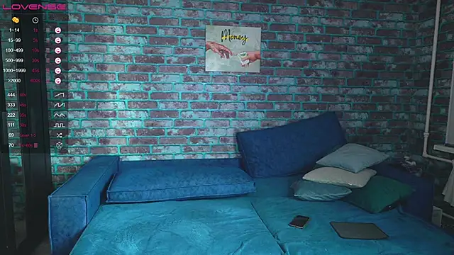 Snapshot of mark_normal chatting on 01/30/25, 04:06 mark normal online show from 01/30/25, 04:06