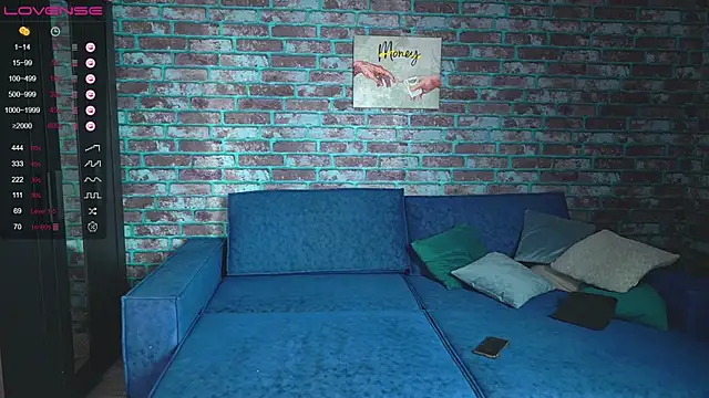 Snapshot of mark_normal chatting on 02/15/25, 11:47 mark normal online show from 02/15/25, 11:47