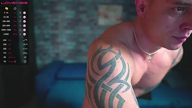 Snapshot of mark_normal chatting on 02/25/25, 06:14 mark normal online show from 02/25/25, 06:14