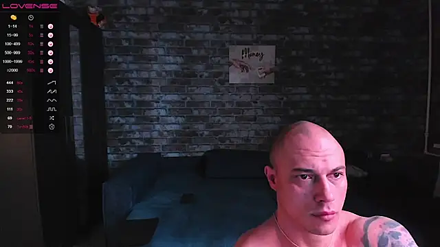 mark normal online show from 04/17/26, 02:03