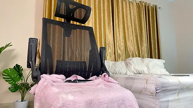 KatnessHot online show from 01/04/25, 01:31