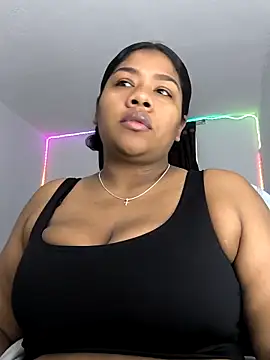Snapshot of paola091 chatting on 09/20/25, 11:55 paola091 online show from 09/20/25, 11:55