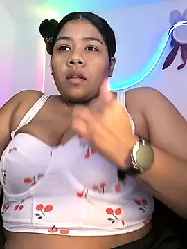 paola091 online show from 02/18/26, 11:33