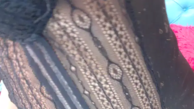 SARAWILLS online show from 10/01/25, 02:12