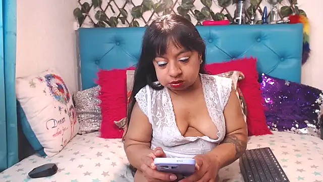 SARAWILLS online show from 03/21/26, 02:31