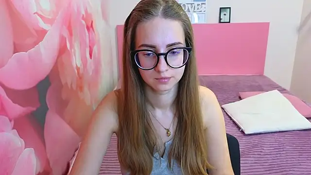 Snapshot of AliceAdams chatting on 01/23/25, 11:15 AliceAdams online show from 01/23/25, 11:15