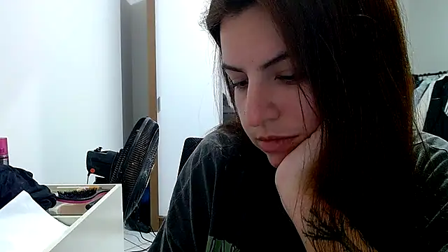 chelbyy online show from 10/31/25, 05:52