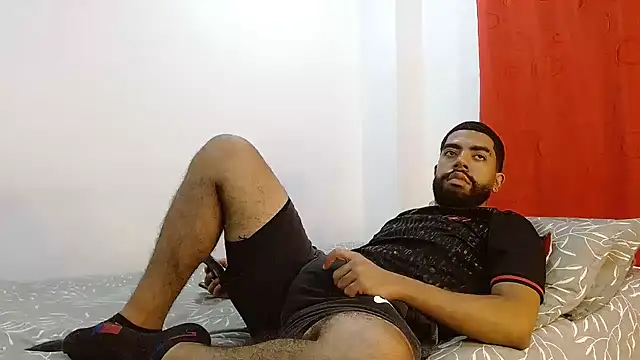 Snapshot of Aroon_Stonne chatting on 12/13/24, 12:09 Aroon Stonne online show from 12/13/24, 12:09