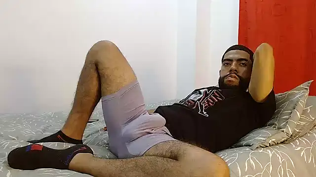 Snapshot of Aroon_Stonne chatting on 12/15/24, 05:56 Aroon Stonne online show from 12/15/24, 05:56