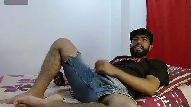 Snapshot of Aroon_Stonne chatting on 01/26/25, 02:03 Aroon Stonne online show from 01/26/25, 02:03