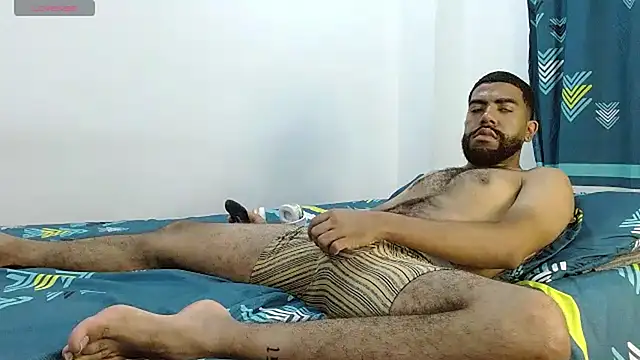 Snapshot of Aroon_Stonne chatting on 02/25/25, 06:58 Aroon Stonne online show from 02/25/25, 06:58