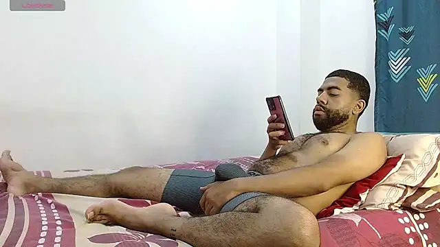 Snapshot of Aroon_Stonne chatting on 03/12/25, 02:30 Aroon Stonne online show from 03/12/25, 02:30