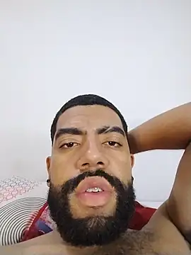 Snapshot of Aroon_Stonne chatting on 11/20/25, 01:50 Aroon Stonne online show from 11/20/25, 01:50