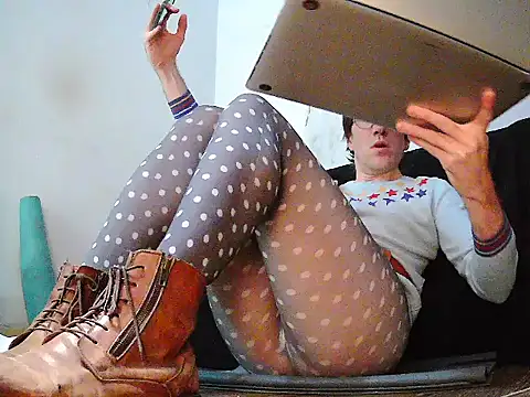 Snapshot of seoulsat@xh chatting on 10/02/25, 01:12 seoulsatxh online show from 10/02/25, 01:12