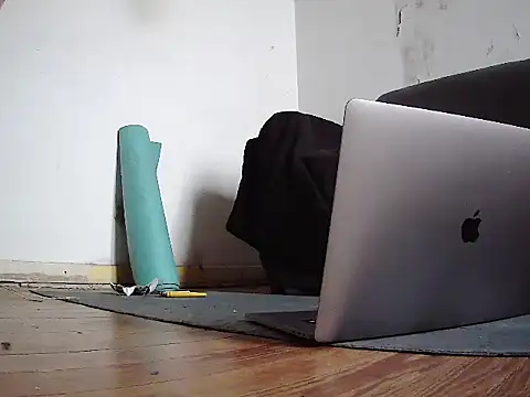 Snapshot of seoulsat@xh chatting on 10/17/25, 06:21 seoulsatxh online show from 10/17/25, 06:21