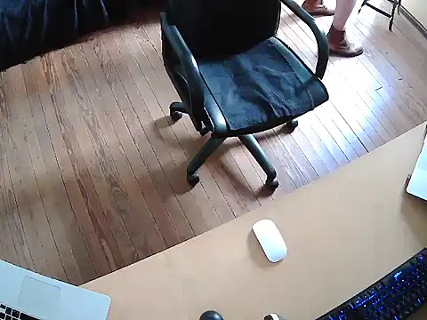 Snapshot of seoulsat@xh chatting on 11/17/25, 06:24 seoulsatxh online show from 11/17/25, 06:24