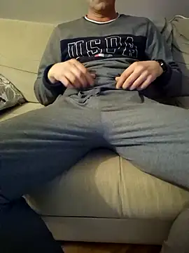 Snapshot of praqun2021 chatting on 03/30/26, 07:15 praqun2021 online show from 03/30/26, 07:15