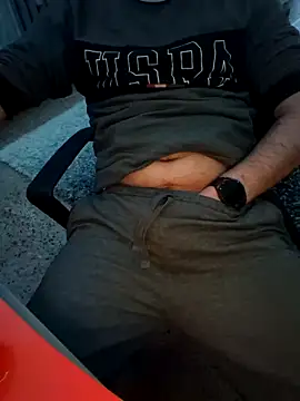 Snapshot of praqun2021 chatting on 03/31/26, 11:27 praqun2021 online show from 03/31/26, 11:27