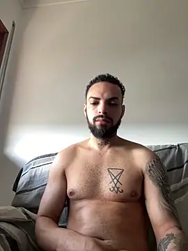 Snapshot of phellipestronda chatting on 05/05/26, 10:34 phellipestronda online show from 05/05/26, 10:34