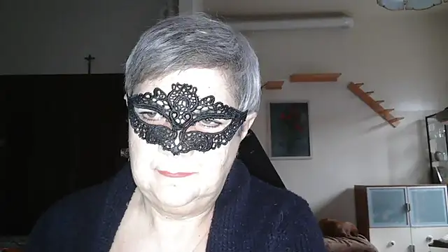 Snapshot of simona60 chatting on 01/09/25, 02:18 simona60 online show from 01/09/25, 02:18