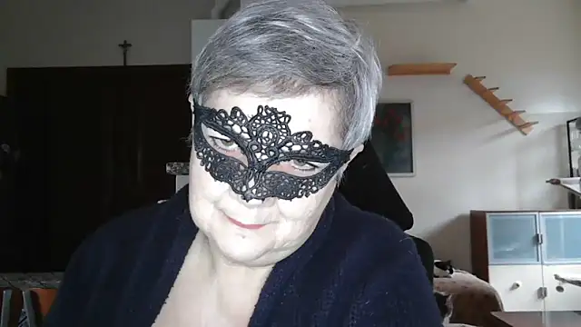 Snapshot of simona60 chatting on 01/23/25, 02:17 simona60 online show from 01/23/25, 02:17