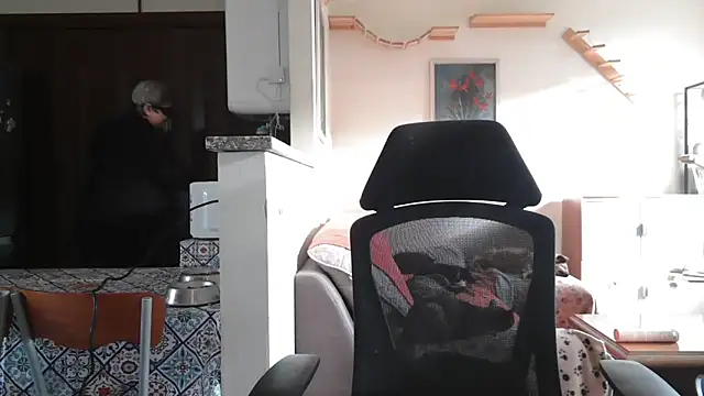 Snapshot of simona60 chatting on 02/07/25, 02:15 simona60 online show from 02/07/25, 02:15